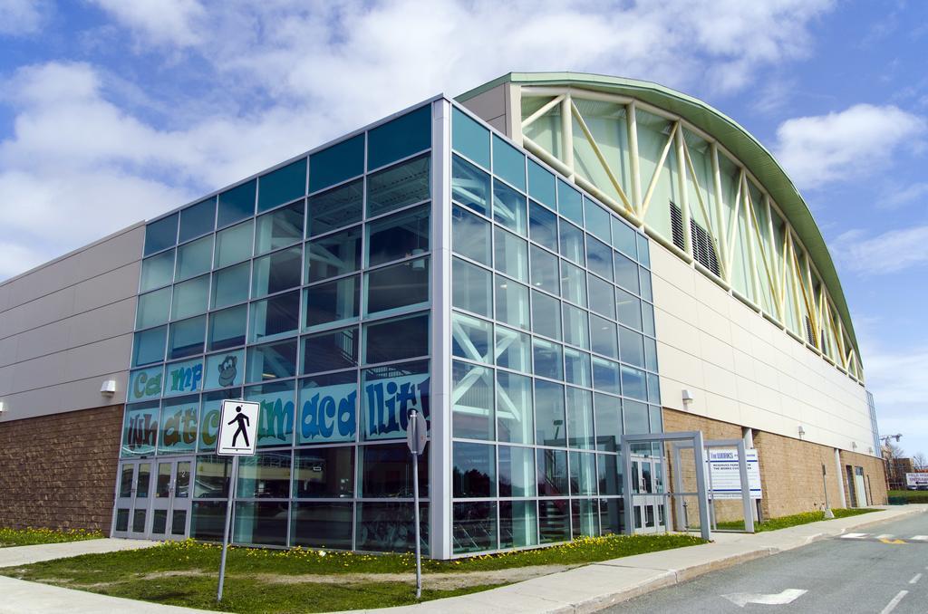 Memorial University St. John's Luaran gambar