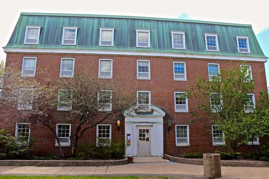 Memorial University St. John's Luaran gambar