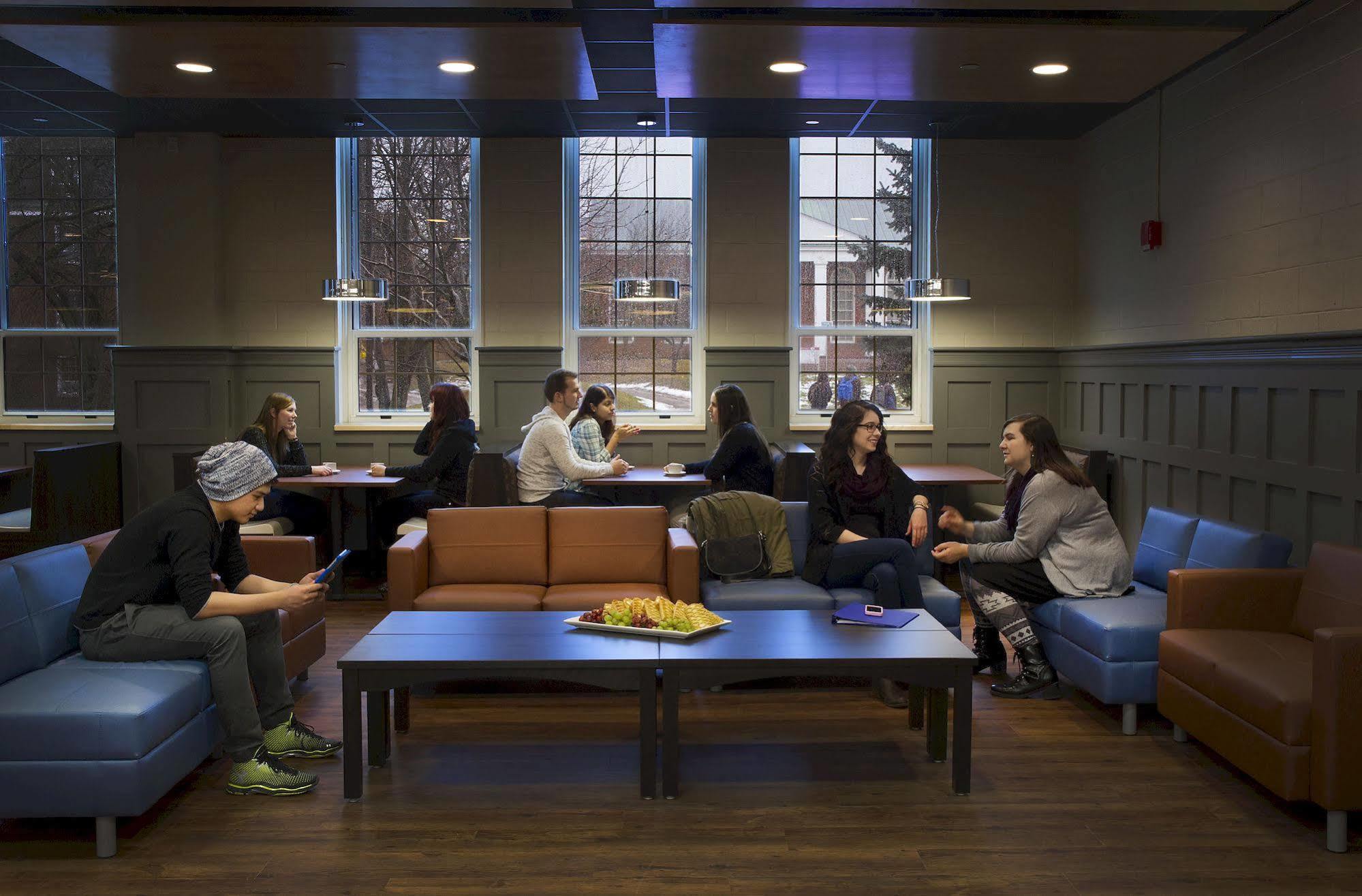 Memorial University St. John's Luaran gambar